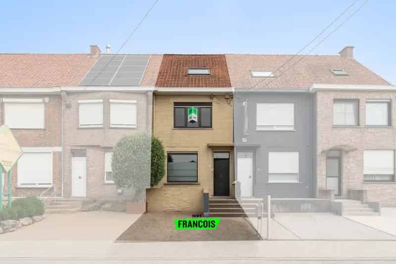Huis te huur Roeselare: Ruime gezinswoning met tuin en uitweg