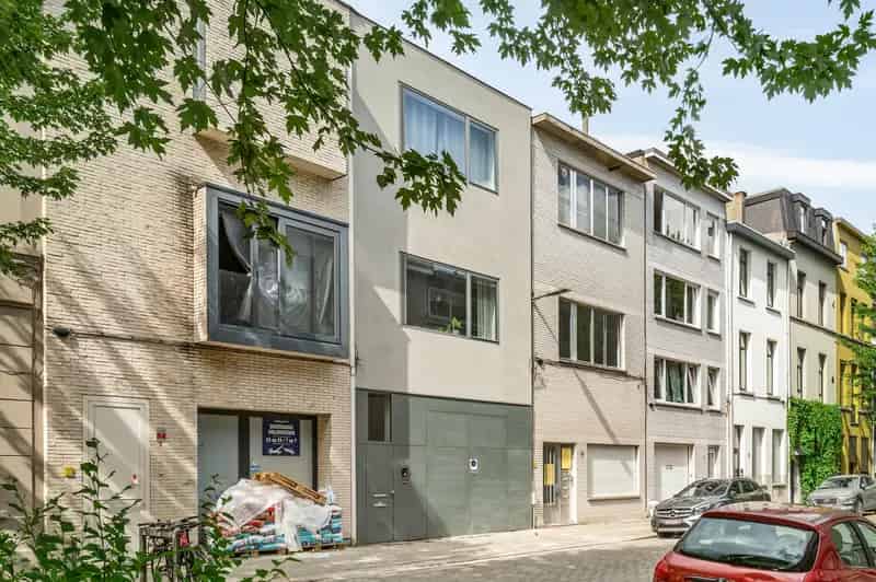 Investering Appartement Antwerpen: 2 Appartementen met Garage