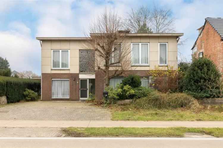 Ruime instapklare woning met 5 slpks.