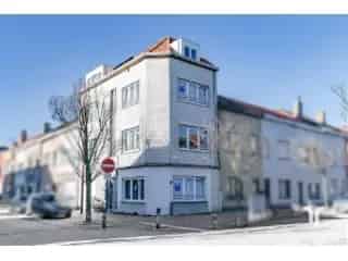 Huis te koop Oostende - Handelspand met Woonst - Gerenoveerd