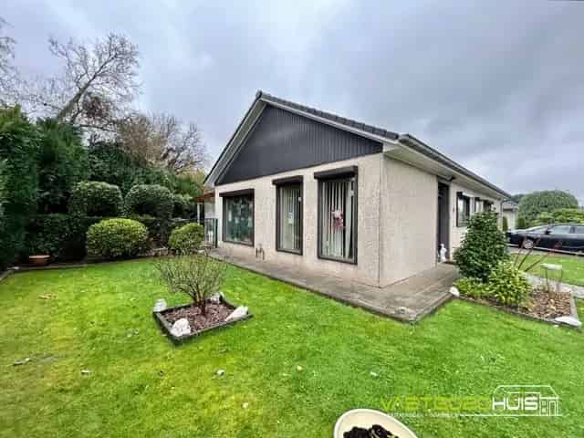 Bungalow te renoveren in Meerbeke