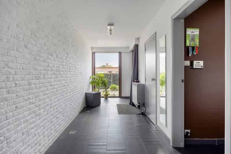 Huis te huur 3 slaapkamers tuin garage kelder