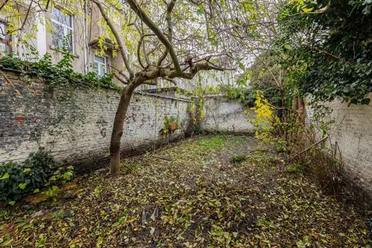Duplex Appartement Te Renoveren Schaarbeek Privé Tuin 140m²