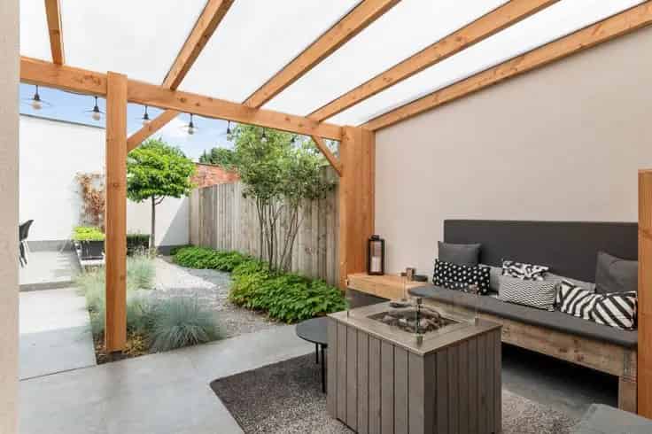 Gerenoveerde woning Brasschaat 2 slaapkamers tuin terrassen
