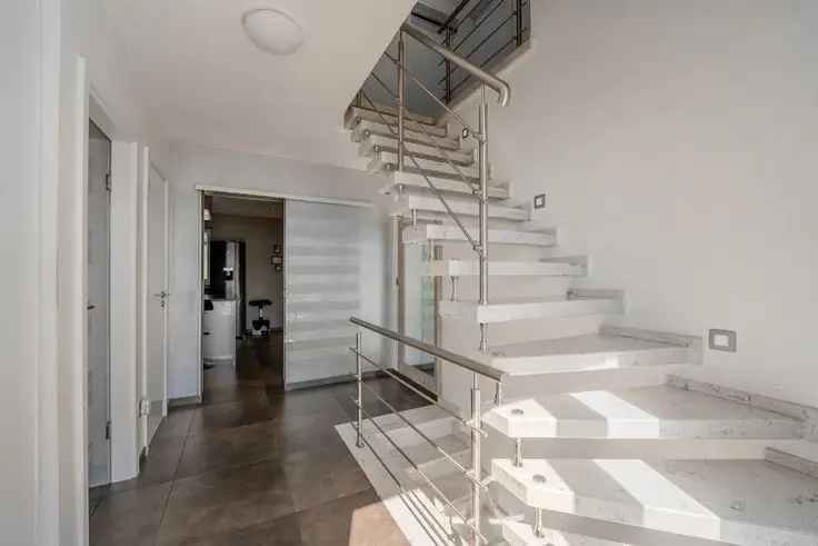 4 Slaapkamer Villa Te Koop in Wierde