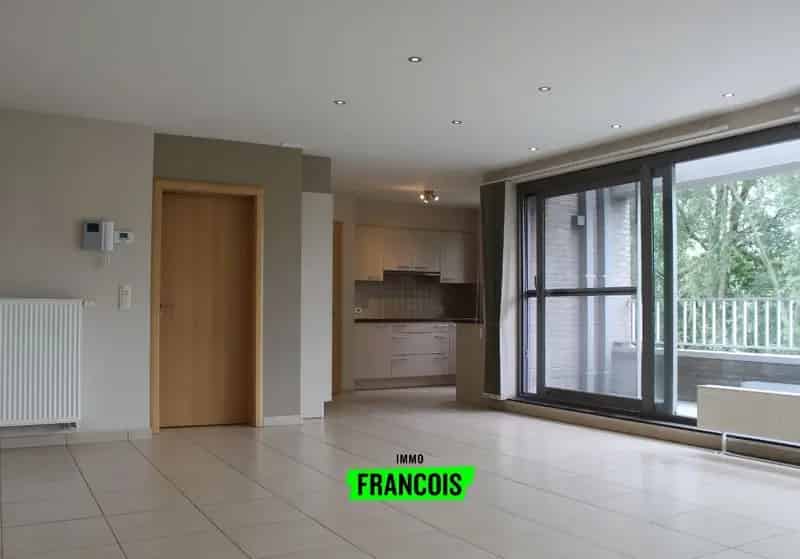 Appartement te koop Zottegem: 2 slaapkamers, terras, garage