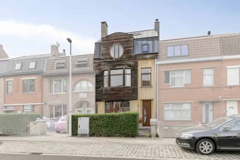 Huis te koop Sint-Kruis 6 slaapkamers tuin