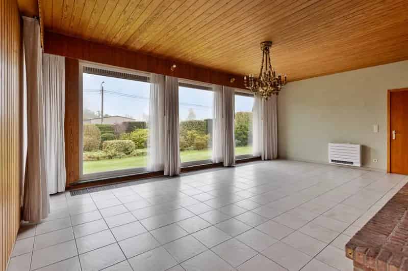 Vrijstaande woning Koningshooikt 4 slaapkamers grote tuin
