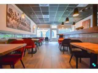 Handelsfonds Izegem 240m2 Cafe Slaapkamers Opbrengsteigendom
