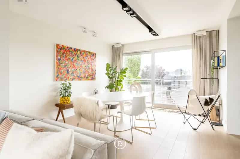 Modern Duplex Appartement te Huur Roeselare