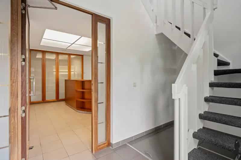 Huis te huur Brasschaat: Wonen en werken, duplex met praktijk