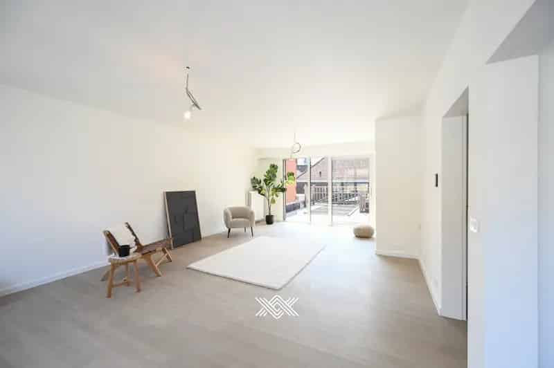 Gerenoveerd appartement te koop Deinze