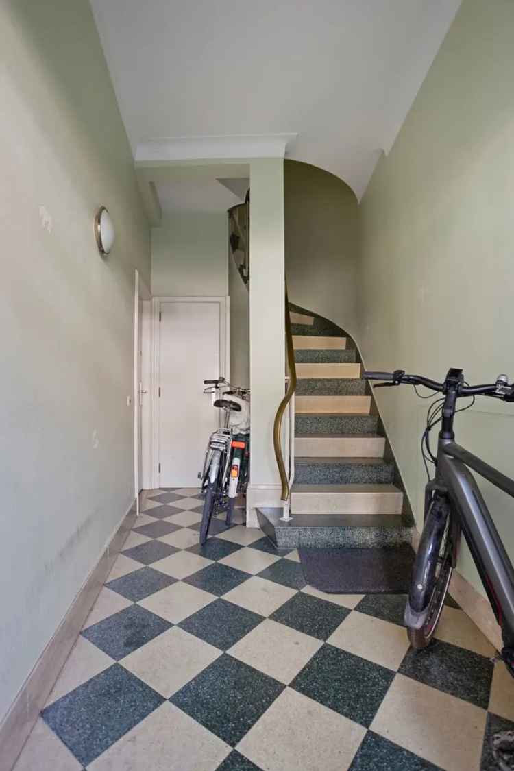 Vergund Opbrengsteigendom Handelszaak 3 Appartementen