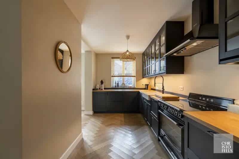 Gerenoveerde hoeve te koop 413m² 4 slaapkamers 3 badkamers