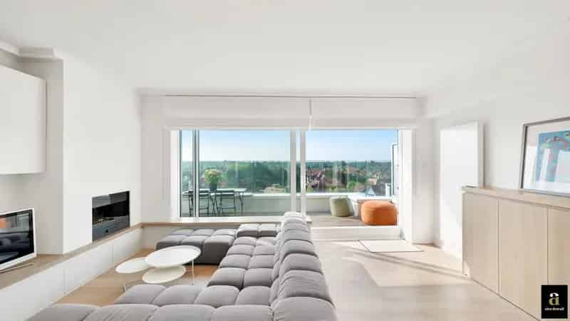 Ruim 3 Slaapkamer Appartement te Koop Het Zoute