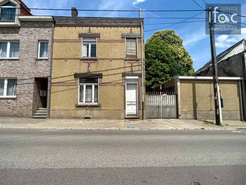 Huis te koop Leefdaal: 3 slaapkamers, grote zolder, renovatieproject