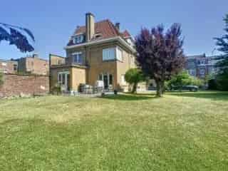 Huis te koop Nijvel 7 slaapkamers 392m²