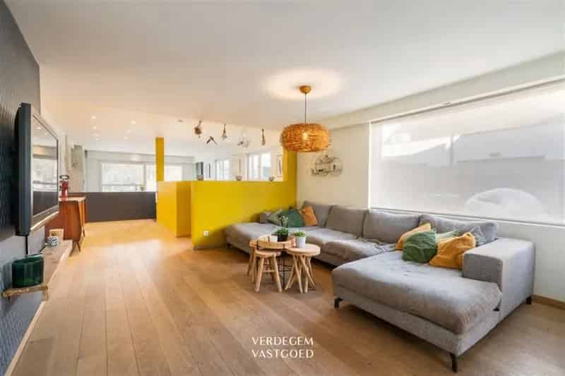 5 Slaapkamers Knap ingerichte woning Zonnige tuin Zwemvijver