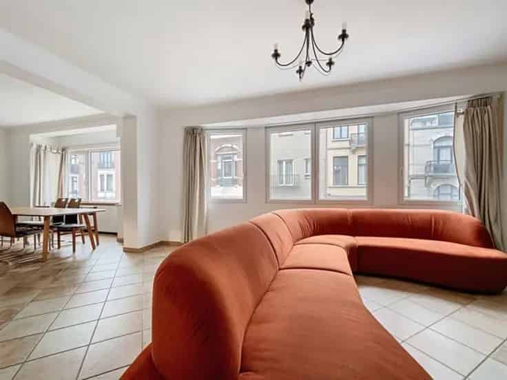 Triplex Jette 3 slaapkamers terras tuin garage