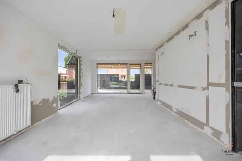 Moderne Halfopen Bebouwing 3 Slaapkamers Rustige Ligging