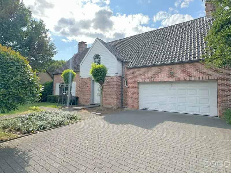 Ruime Villa te Koop 276m² 4 slaapkamers Sint Job Brecht
