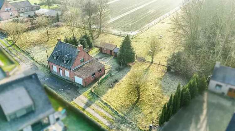 Grond te koop in Torhout voor alleenstaande woning met nabijgelegen voorzieningen