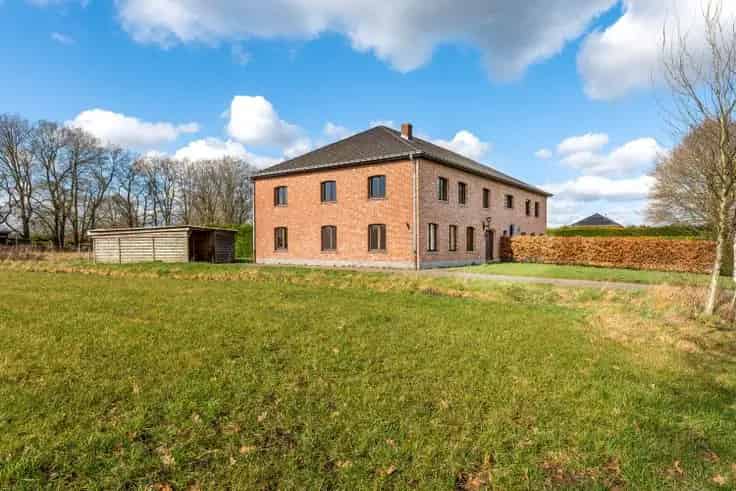 Huis Te Koop 4 slaapkamers landelijke omgeving