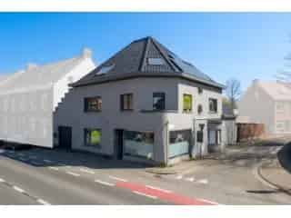 Huis te koop Aspelare - Gezinswoning met kantoorruimte