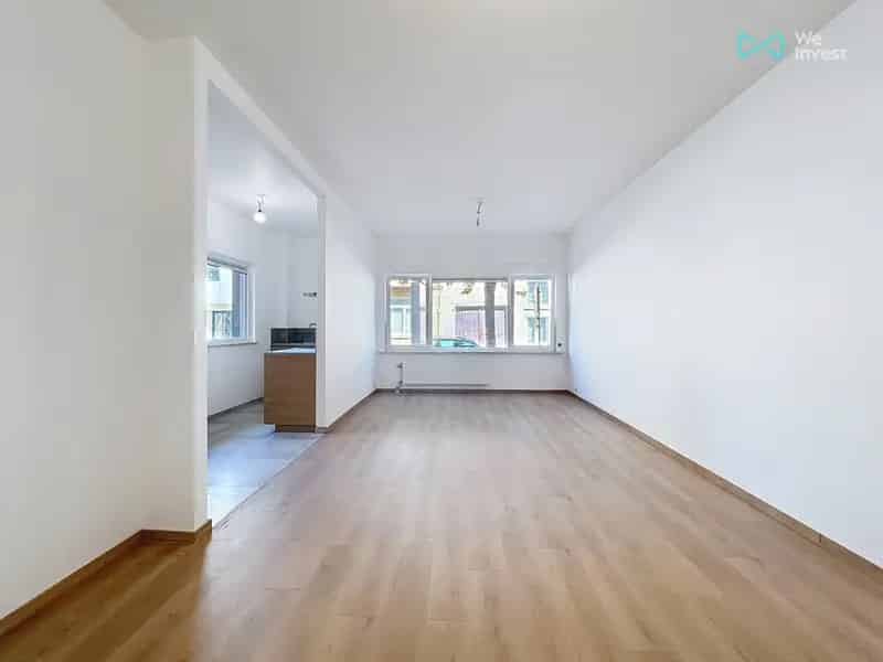 Appartement te koop Evere 1 slaapkamer gerenoveerd terras