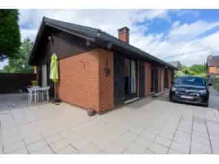 Gelijkvloerse Villa 3 slaapkamers Rhisnes