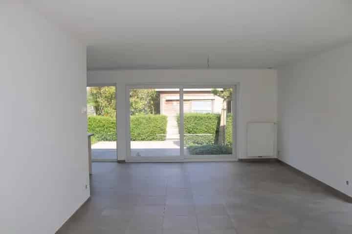 Huis te Huur Oosterzele: Moderne Knusse Woning in Rustige Wijk