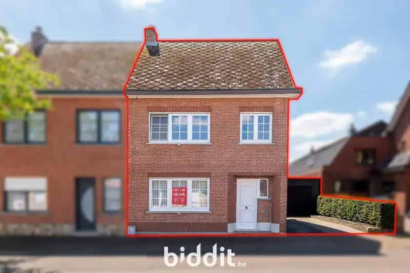 Te renoveren woning Zichem - 152m² - 3 slaapkamers - Tuin - Garage