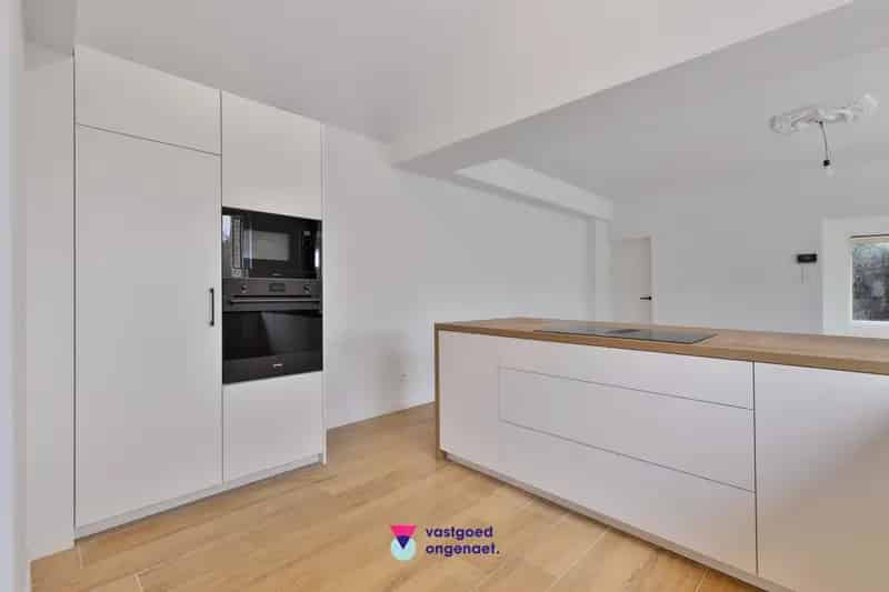 Instapklare gerenoveerde woning Laarne