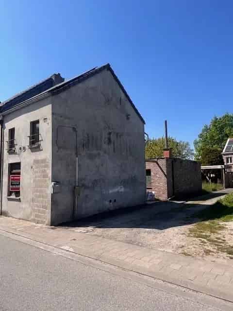 Te renoveren HOB met tuintje 140m²