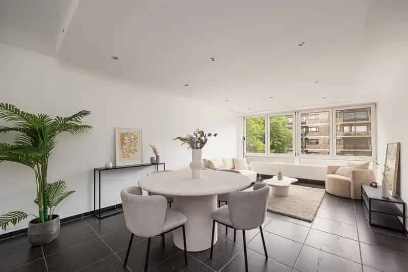 Appartement te koop Deurne-Zuid: Instapklaar 2 Slaapkamers Terras