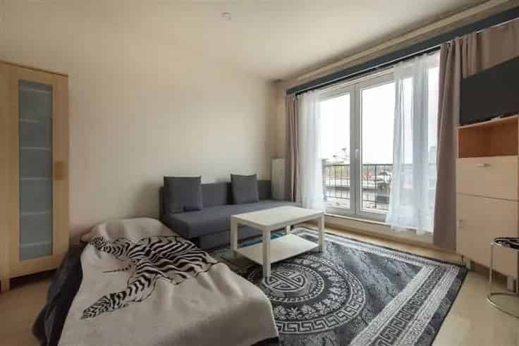 Appartement Te Koop: Studio met Terras Nabij Faciliteiten