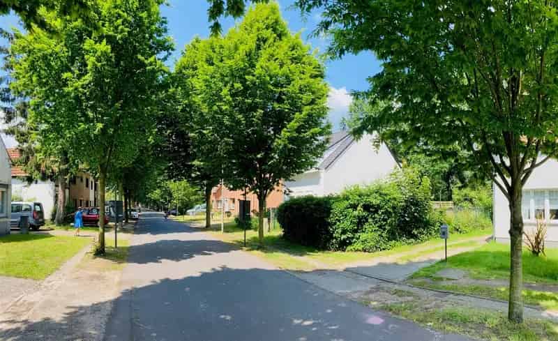 Nieuwbouw 3-gevel woning in rustig kader
