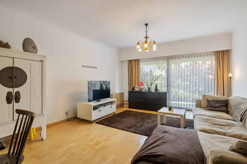GLV Appartement met Terras te Huur