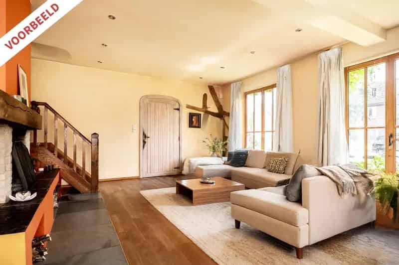 Ruime Villa met Gastenverblijf 460m2 4853m2 perceel