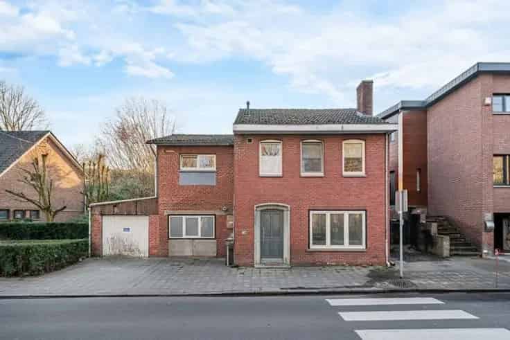 Huis Te Koop 3 Slaapkamers Garage Terrassen Tuin