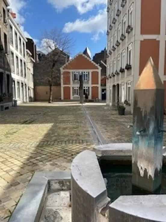 Huis te Koop Architect Charles Vandenhove Cour Saint Antoine