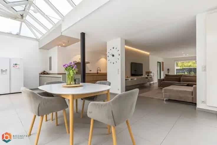 Ruime Villa met 4 slaapkamers te Bonheiden