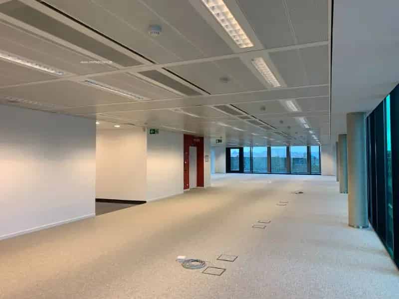 Kantoorgebouw te huur Brussel Centrum Nabij Kruidtuin