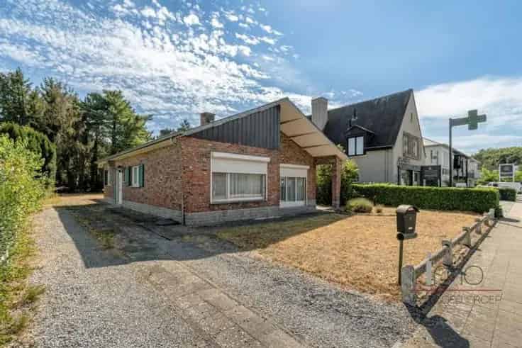 Huis te Koop Keerbergen: Te renoveren woning commercieel pand