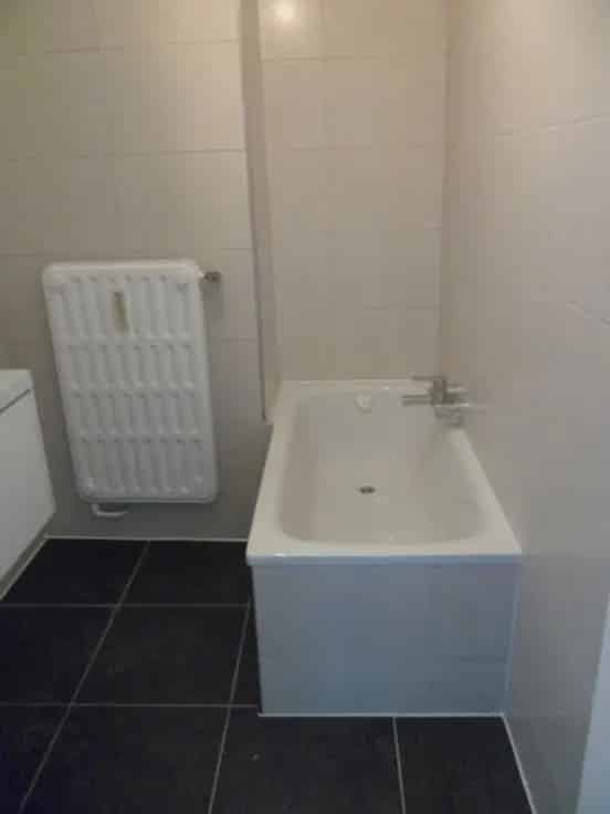 Appartement te Koop Nabij Altitude 100  2 slaapkamers gerenoveerd