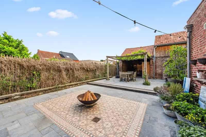Mooie woning 3 slaapkamers en schuur