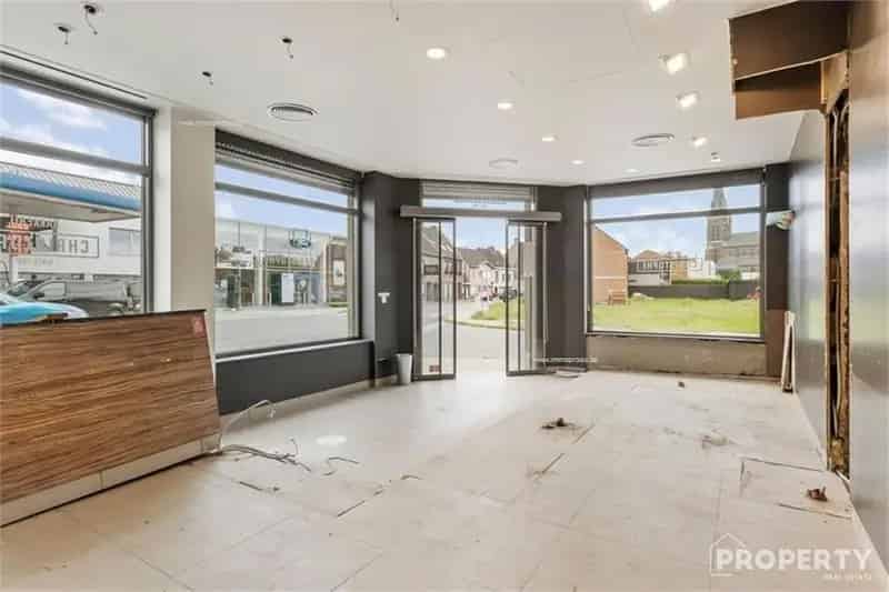 Handelspand 6 slaapkamers Moen wonen werken