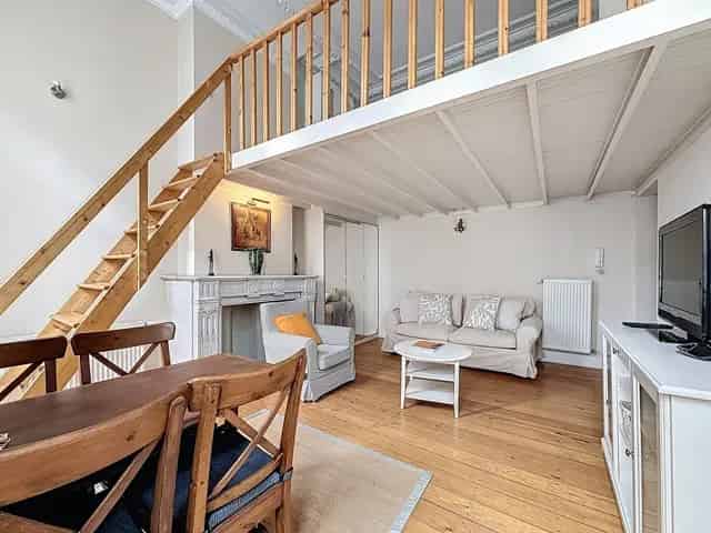Appartement te Huur Brussel Schuman 1 Slaapkamer Gemeubileerd