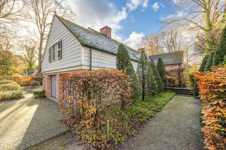Ruime Villa te Koop in Groene Omgeving