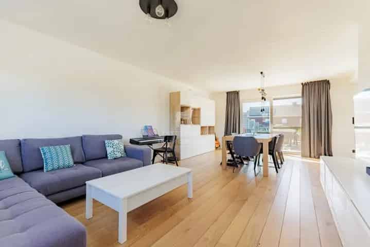 Huis te Koop Bellecourt - V7170-441